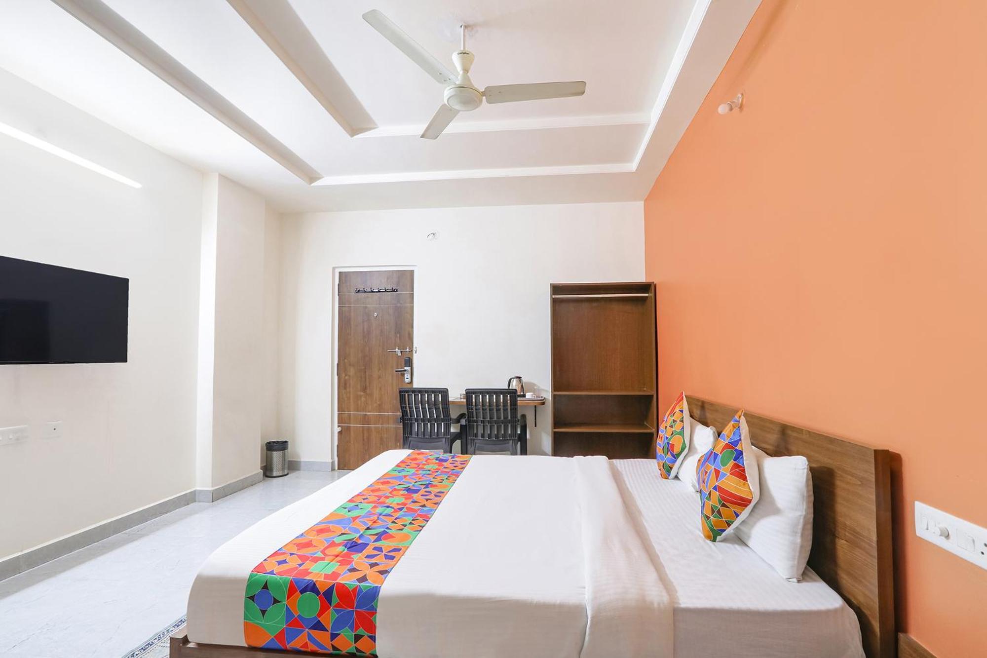 Fabhotel Golden Hitech - Nr Hitech City Hyderabad Exterior photo